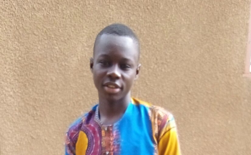 ANTOINE – 14 ans (G) – Notsé – Togo -Soleil des Nations – en ligne depuis le 14 septembre