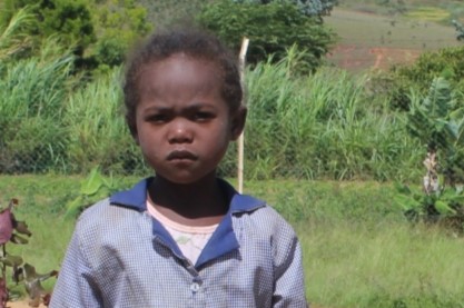 Domoina – 6 ans (F) – Ecole de Duve – ANDRANOTARATRA – Madagascar – en ligne le 27 janvier