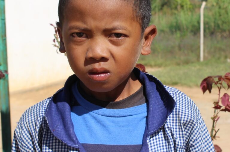 Fitahiana – 7 ans (G) – Ecole de Duve – Andranotaratra – Madagascar