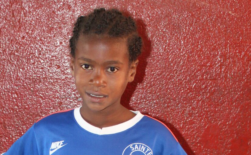 Evah – 9 ans (F) – Ankazomanga – Tananarive – Madagascar – en ligne le 24 janvier