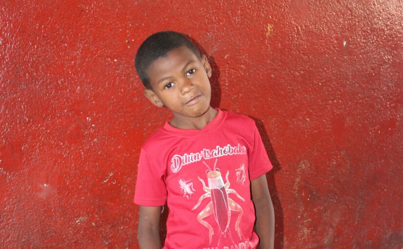 Rolin – 11 ans (G) – Ankazomanga – Tananarive – Madagascar – en ligne le 24 janvier