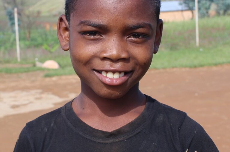 Fandresena – 9 ans (G) – Ecole de Duve – Andranotaratra – Madagascar – en ligne le 17 janvier